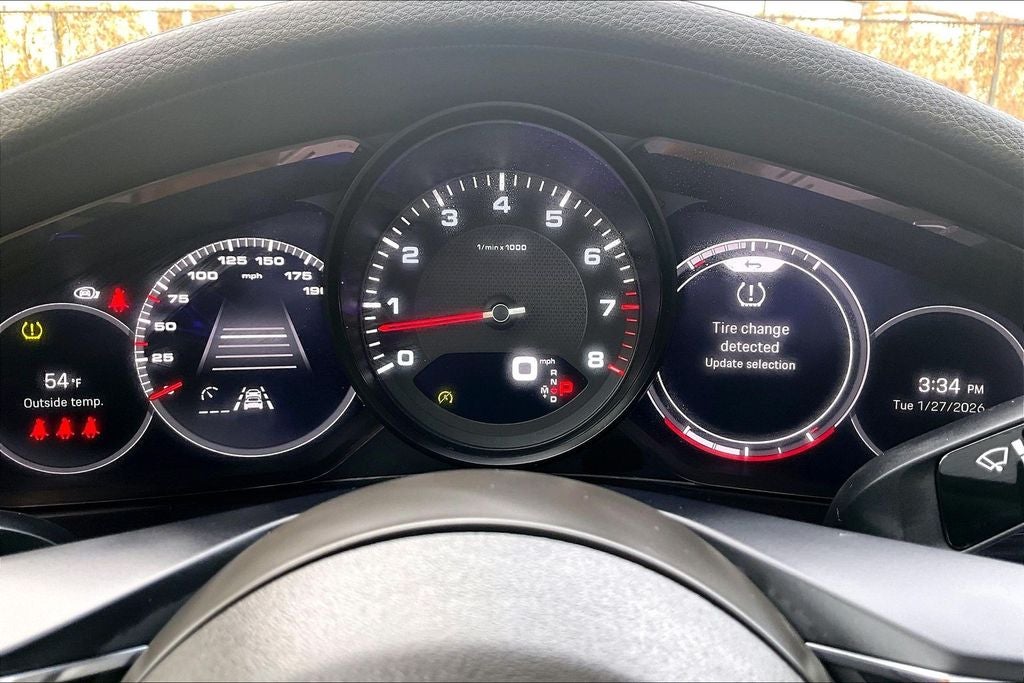 2023 Porsche Panamera Platinum Edition