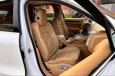 2012 Porsche Cayenne Base