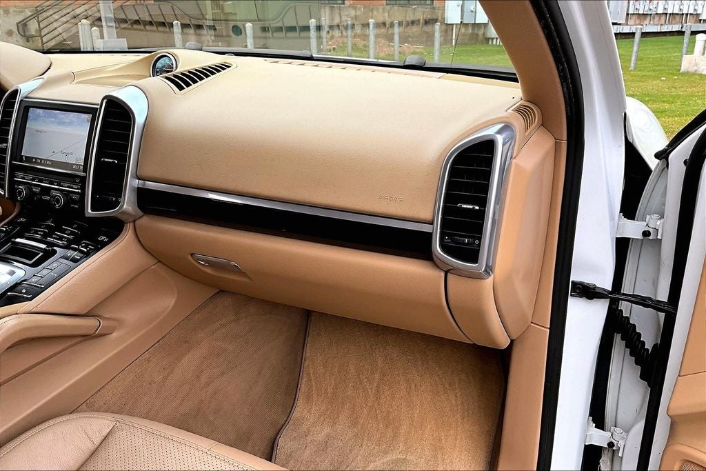 2012 Porsche Cayenne Base