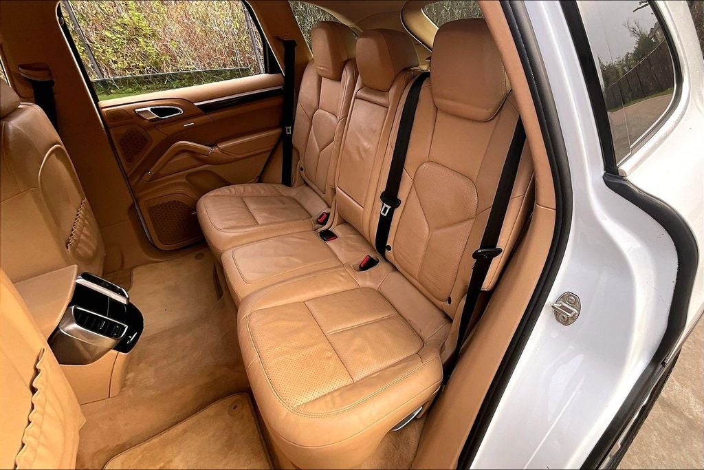 2012 Porsche Cayenne Base