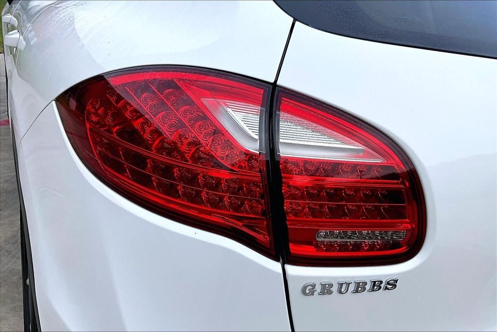 2012 Porsche Cayenne Base