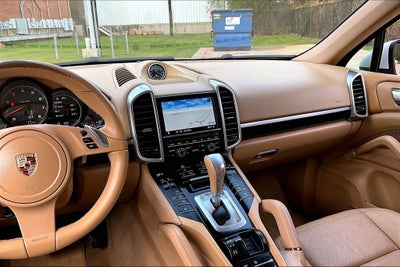2012 Porsche Cayenne Base