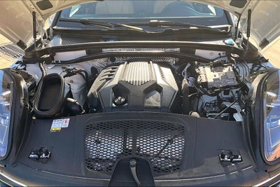 2023 Porsche Macan Base