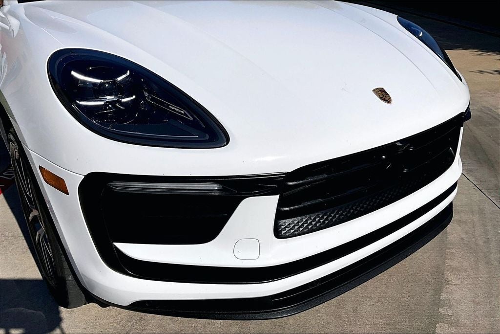 2023 Porsche Macan Base