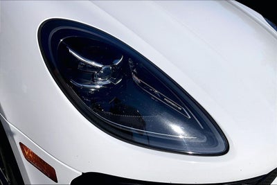 2023 Porsche Macan Base