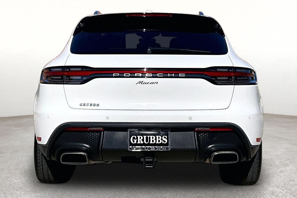 2023 Porsche Macan Base