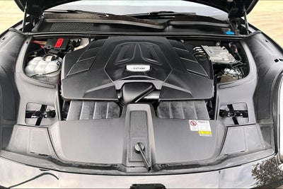 2023 Porsche Cayenne Platinum Edition