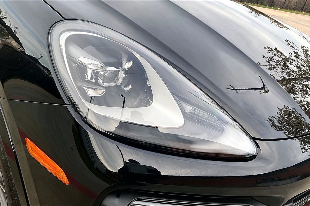 2023 Porsche Cayenne Platinum Edition