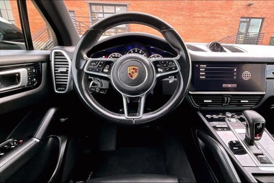 2023 Porsche Cayenne Platinum Edition