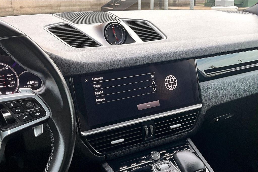 2023 Porsche Cayenne Platinum Edition