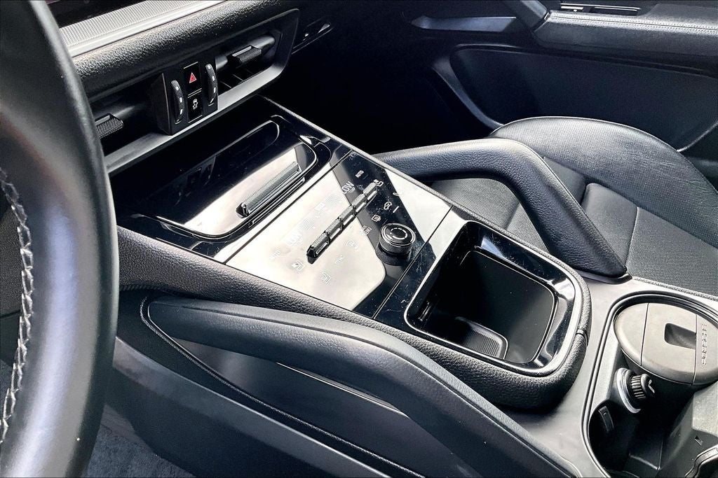 2024 Porsche Cayenne Base