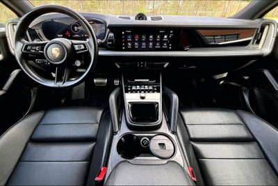 2024 Porsche Cayenne Base