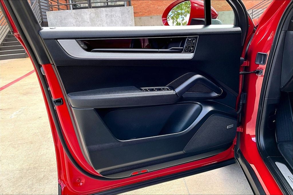 2024 Porsche Cayenne Base
