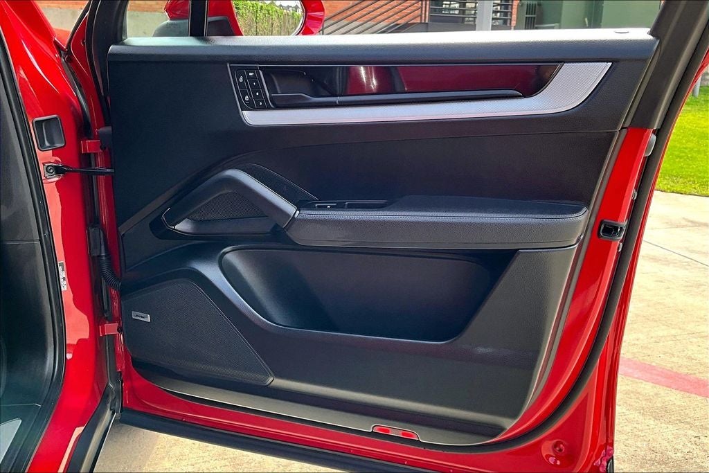 2024 Porsche Cayenne Base