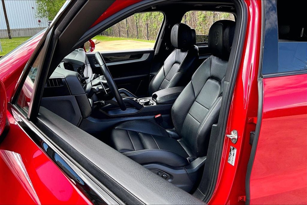 2024 Porsche Cayenne Base