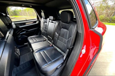 2024 Porsche Cayenne Base