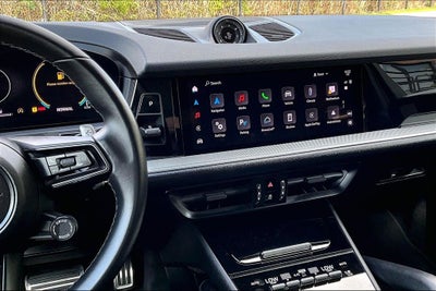 2024 Porsche Cayenne Base