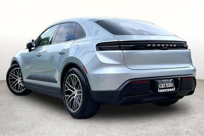 2025 Porsche Macan Electric 4