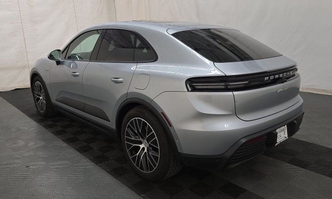 2025 Porsche Macan Electric 4