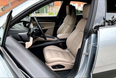 2025 Porsche Macan Electric 4