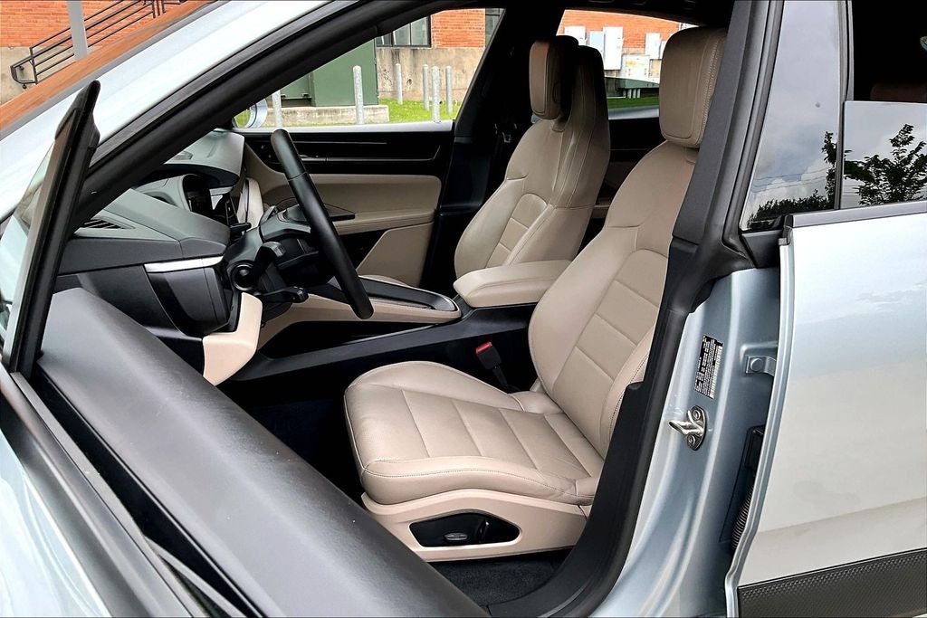 2025 Porsche Macan Electric 4