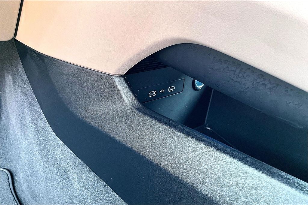 2025 Porsche Macan Electric 4