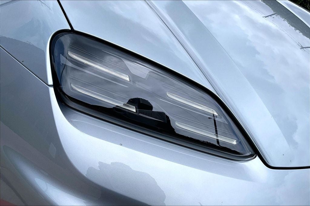 2025 Porsche Macan Electric 4