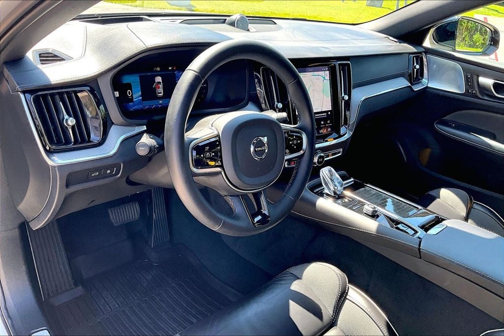 2024 Volvo V60 Recharge Plug-In Hybrid T8 Polestar