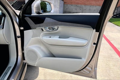 2025 Volvo XC90 B6 Plus 6-Seater