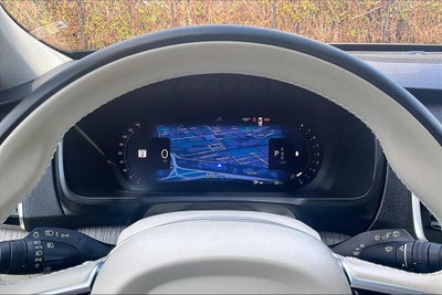 2025 Volvo XC90 B6 Plus 6-Seater