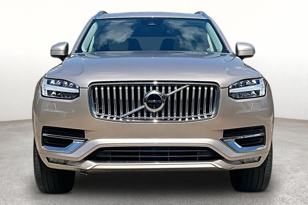 2025 Volvo XC90 B6 Plus 6-Seater