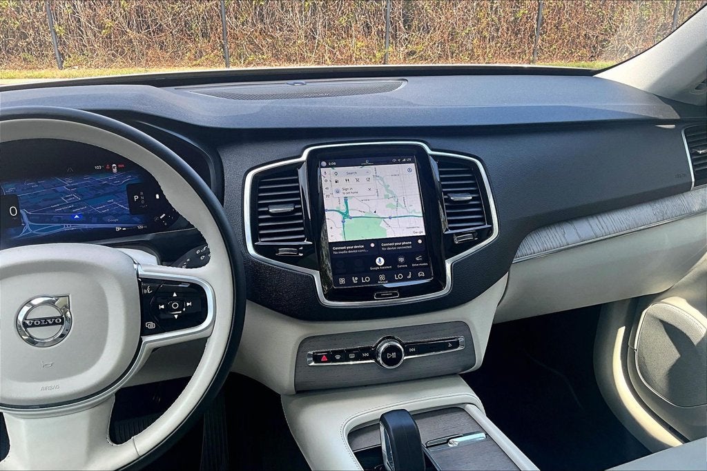 2025 Volvo XC90 B6 Plus 6-Seater