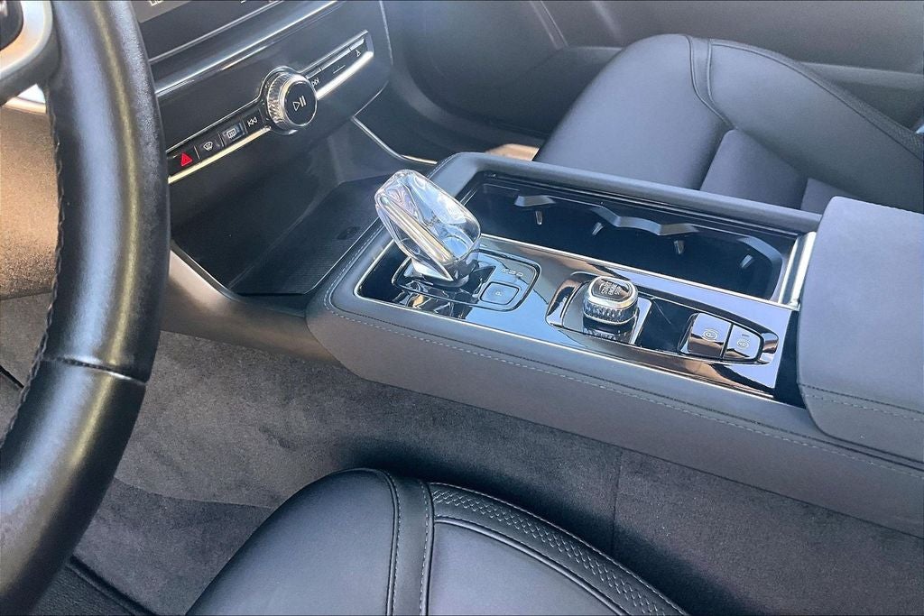 2025 Volvo XC90 B6 Plus 7-Seater 2025.5