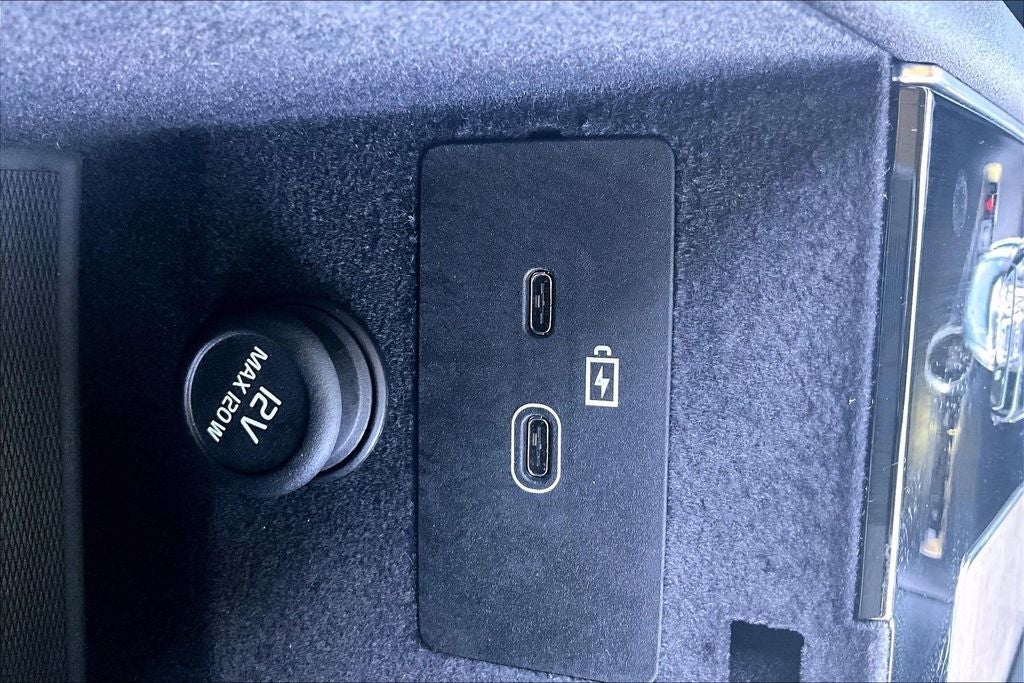 2025 Volvo XC90 B6 Plus 7-Seater 2025.5