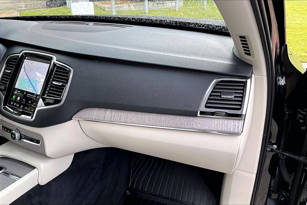 2025 Volvo XC90 B6 Plus 7-Seater
