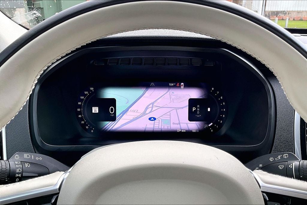 2025 Volvo XC90 B6 Plus 7-Seater