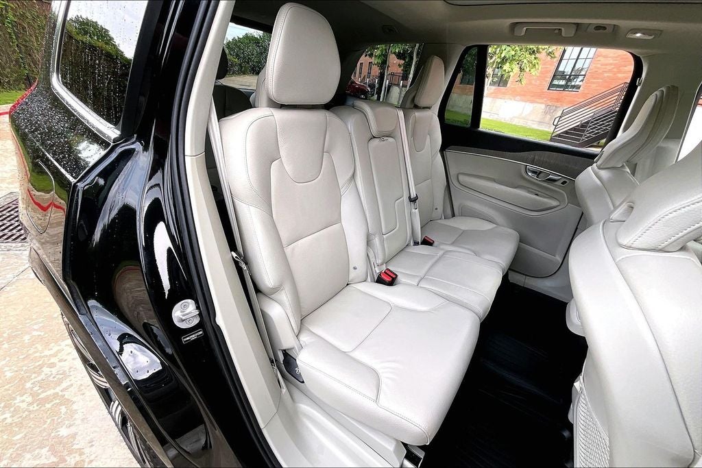 2025 Volvo XC90 B6 Plus 7-Seater