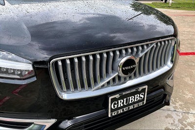2025 Volvo XC90 B6 Plus 7-Seater