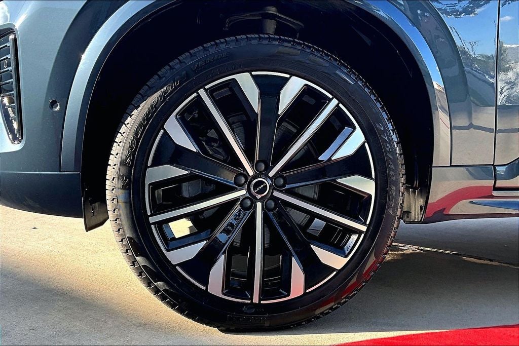 2026 Volvo XC90 B6 Plus 7-Seater