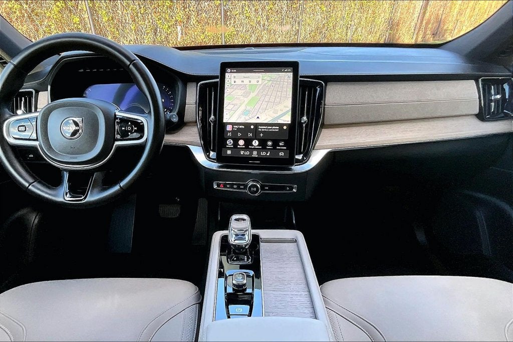 2026 Volvo XC90 B6 Plus 7-Seater