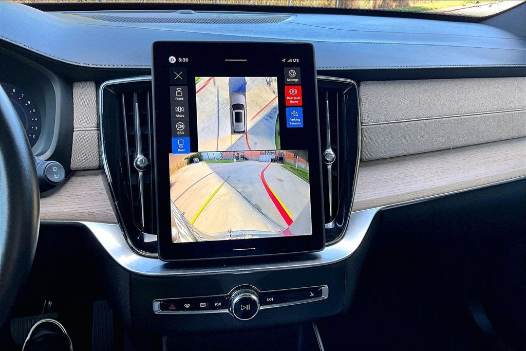 2026 Volvo XC90 B6 Plus 7-Seater