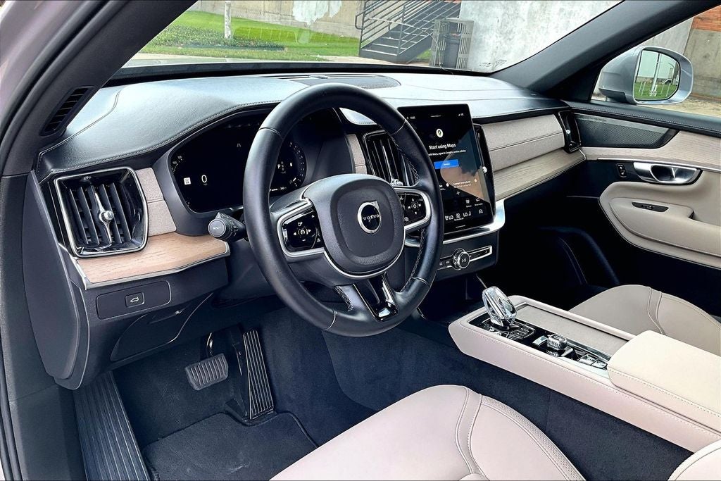 2026 Volvo XC90 B6 Plus 7-Seater