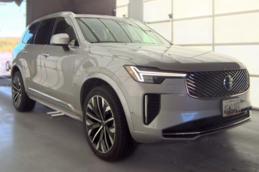 2026 Volvo XC90 B6 Plus 7-Seater