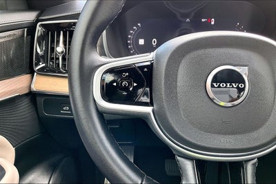2026 Volvo XC90 B6 Plus 7-Seater