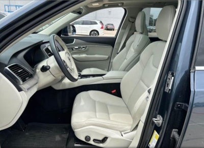 2025 Volvo XC90 B6 Plus 7-Seater