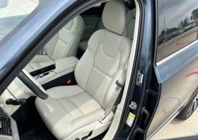 2025 Volvo XC90 B6 Plus 7-Seater