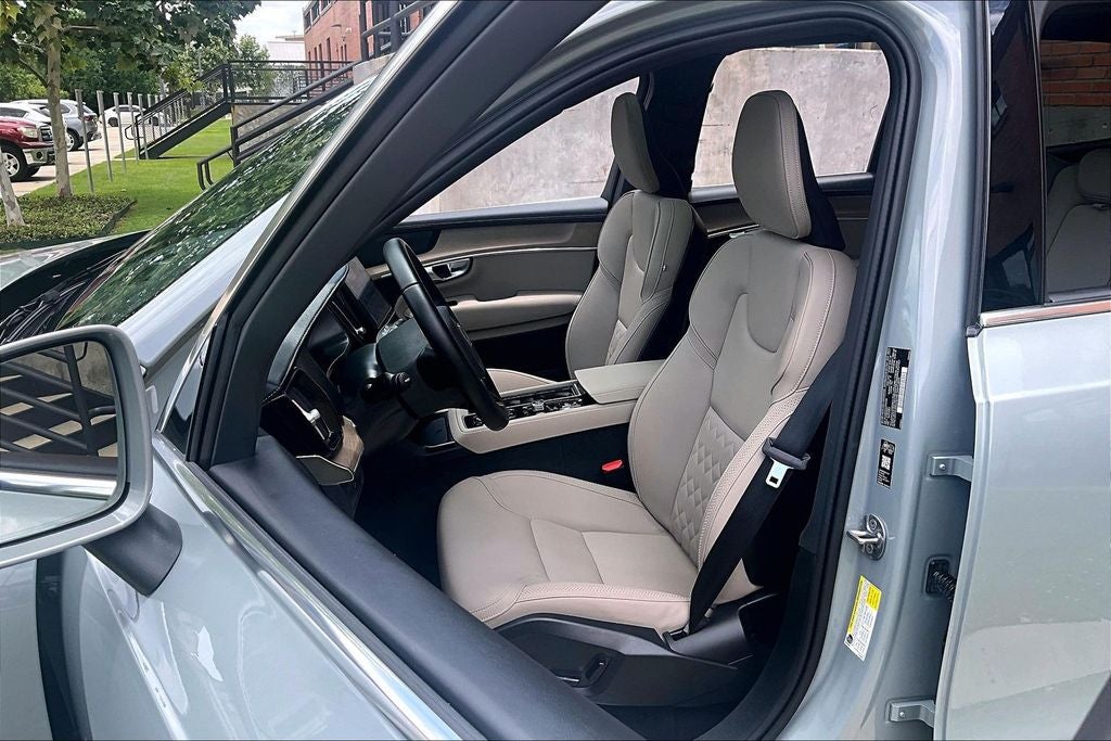 2026 Volvo XC90 B6 Plus 7-Seater