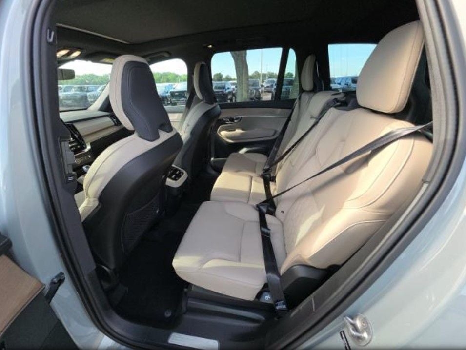 2026 Volvo XC90 B6 Plus 7-Seater