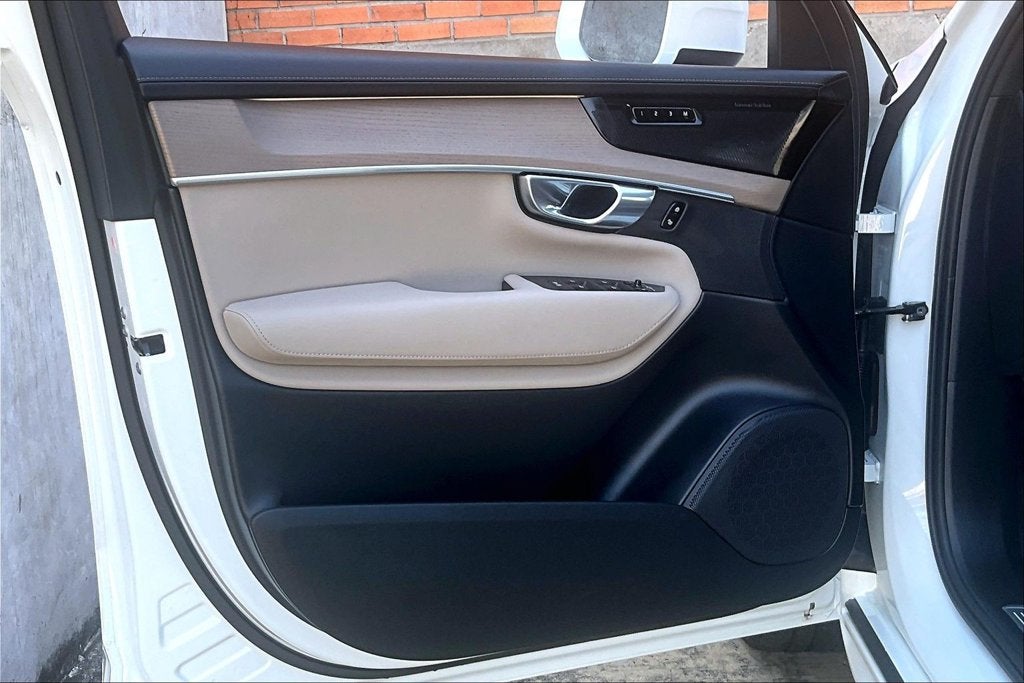 2026 Volvo XC90 B6 Plus 7-Seater