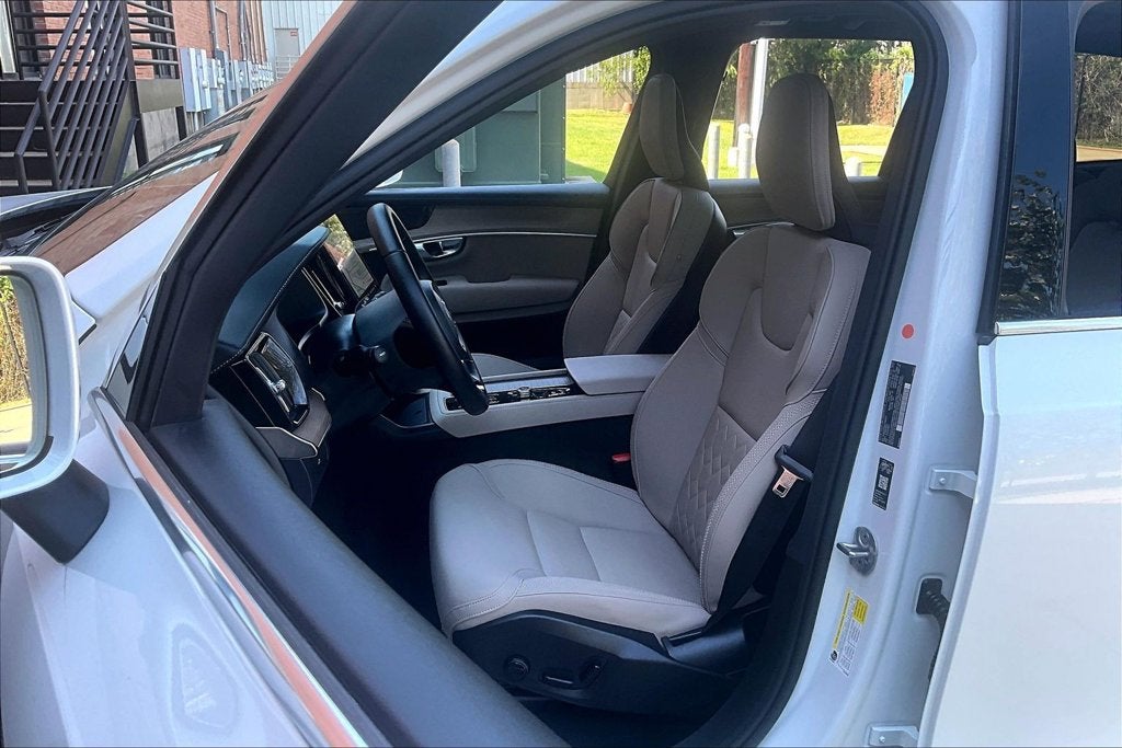 2026 Volvo XC90 B6 Plus 7-Seater